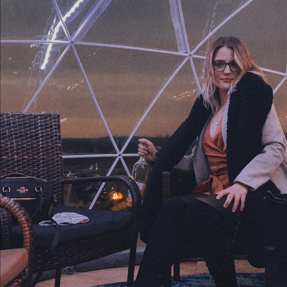 Meet your Posher, Morgan - Picture 2 of 4